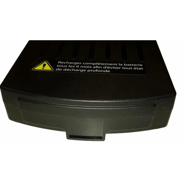 Doctibike Cette Batterie Multimarque Compatible De 36V Est Fixée Sur Le Porte-bagages De Votre Vélo Makadam, Cycoo Ou Feu Vert. Vous Pouvez La Faire Reconditionner Au Sein De Notre Atelier En 8,5Ah (pour Une Puissance De 306Wh). 6 Doctibike Cette Batterie Multimarque Compatible De 36V Est Fixée Sur Le Porte-bagages De Votre Vélo Makadam, Cycoo Ou Feu Vert. Vous Pouvez La Faire Reconditionner Au Sein De Notre Atelier En 8,5Ah (pour Une Puissance De 306Wh). – Image 4